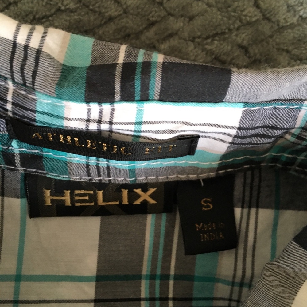 Helix small button down shirt - Picture 4 of 6